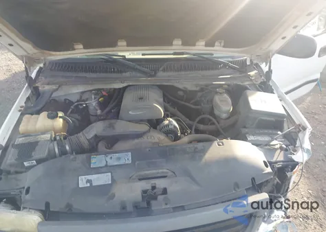 2004 GMC Sierra 1500 z USA, uszkodzony, nr VIN 1GTEC14T34Z331275